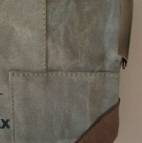 NWT Mona B. Small Canvas Clutch/Crossbody - Picture 5 of 7